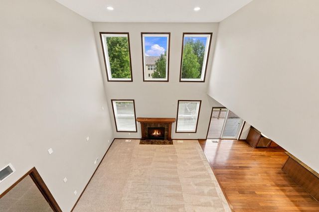 2109 Rockridge Circle, Shakopee, MN 55379
