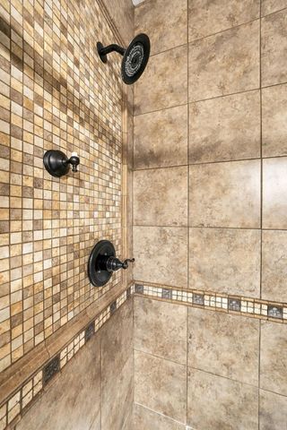 2109 Rockridge Circle, Shakopee, MN 55379