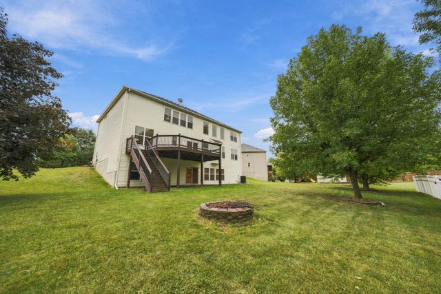 2109 Rockridge Circle, Shakopee, MN 55379