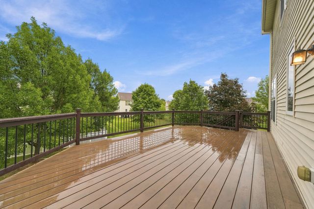 2109 Rockridge Circle, Shakopee, MN 55379