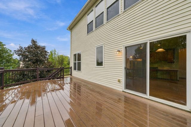 2109 Rockridge Circle, Shakopee, MN 55379