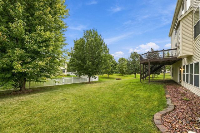 2109 Rockridge Circle, Shakopee, MN 55379