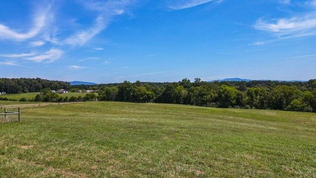 953 Cedar Springs Road SE, Cleveland, TN 37323