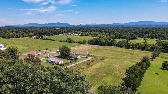 953 Cedar Springs Road SE, Cleveland, TN 37323