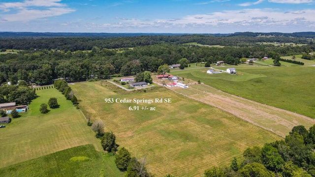 953 Cedar Springs Road SE, Cleveland, TN 37323