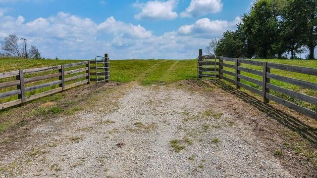 953 Cedar Springs Road SE, Cleveland, TN 37323