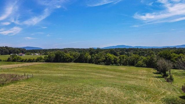 953 Cedar Springs Road SE, Cleveland, TN 37323
