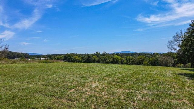 953 Cedar Springs Road SE, Cleveland, TN 37323