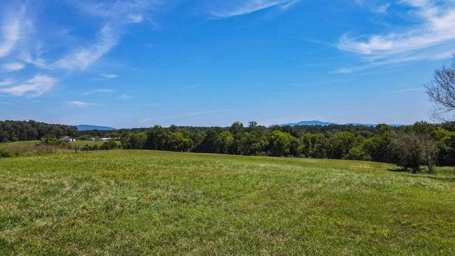 953 Cedar Springs Road SE, Cleveland, TN 37323