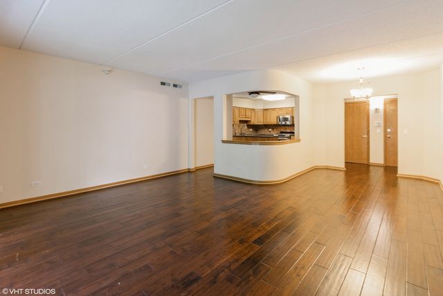 400 S NORTHWEST Highway 210, Park Ridge, IL 60068
