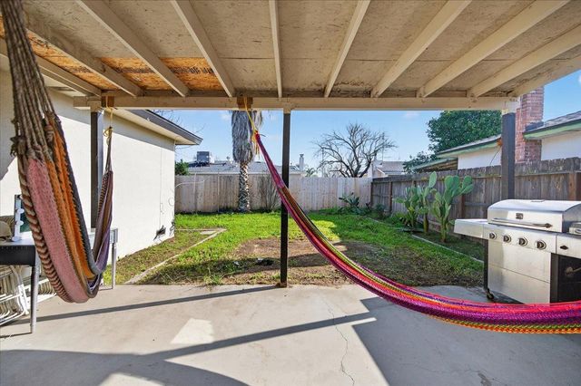 2931 Paula Drive, Clovis, CA 93612