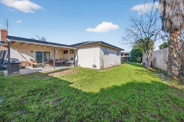 2931 Paula Drive, Clovis, CA 93612