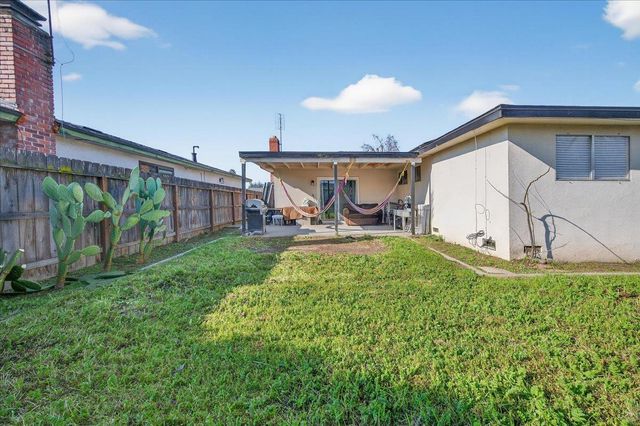 2931 Paula Drive, Clovis, CA 93612