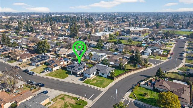 2931 Paula Drive, Clovis, CA 93612