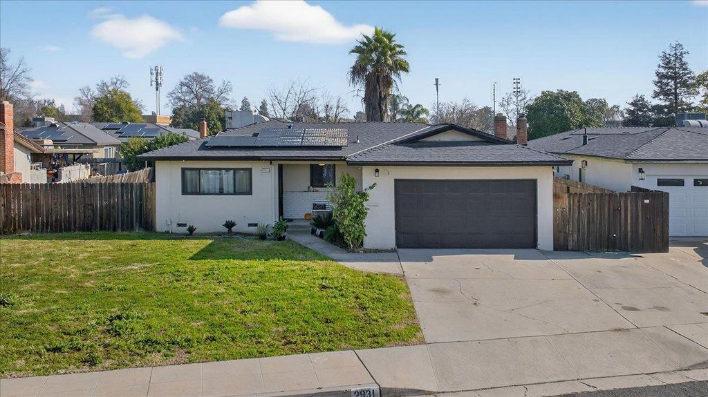 2931 Paula Drive, Clovis, CA 93612