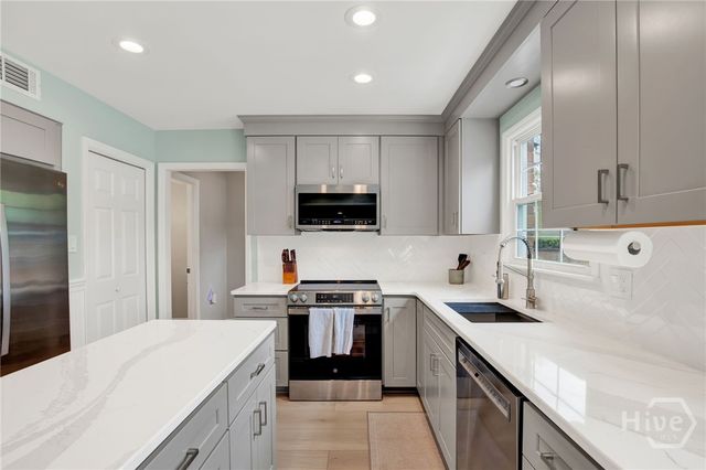 1 Inglesby Court, Savannah, GA 31406