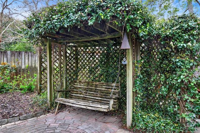 1 Inglesby Court, Savannah, GA 31406