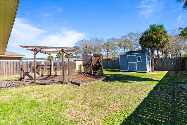 2637 Date Palm Dr, Corpus Christi, TX 78418