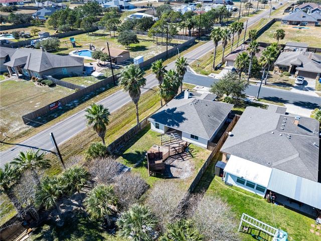 2637 Date Palm Dr, Corpus Christi, TX 78418