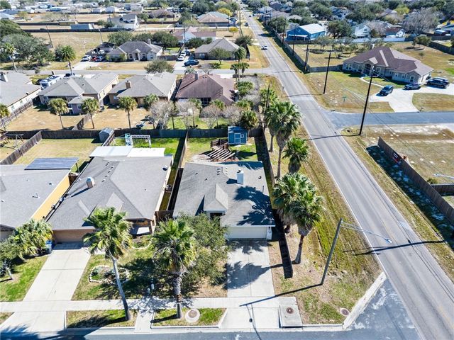 2637 Date Palm Dr, Corpus Christi, TX 78418