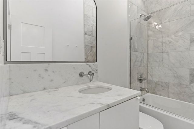 900 Convair Street, Bentonville, AR 72712