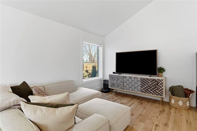 900 Convair Street, Bentonville, AR 72712