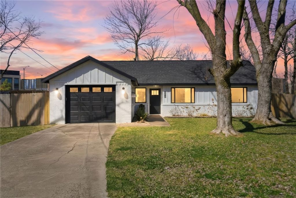 900 Convair Street, Bentonville, AR 72712