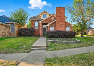 1346 Overlook Drive, Lewisville, TX 75067