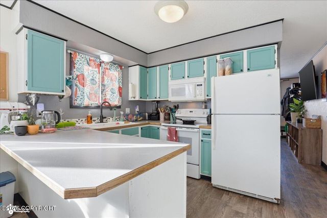 3361 Doil Drive, Anchorage, AK 99507