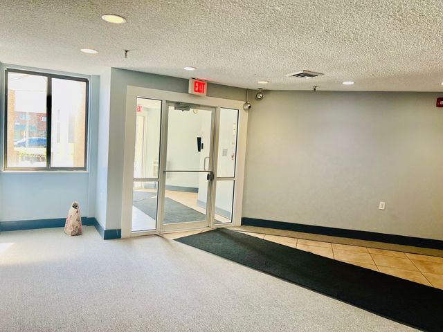 1750 N Marywood Avenue 513, Aurora, IL 60505