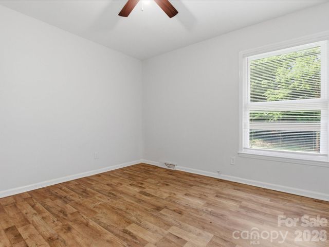 622 Dunbrook Lane, Charlotte, NC 28217