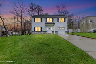 27 Sylvan Boulevard, Howell, NJ 07731