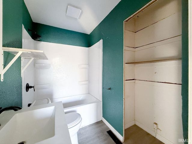 4537 Gaywood Drive, Fort Wayne, IN 46806