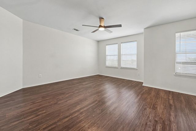 48 Daisy Drive, Fate, TX 75087