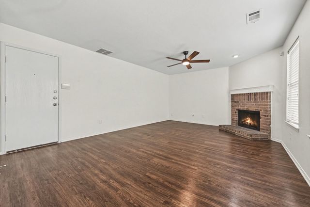 48 Daisy Drive, Fate, TX 75087