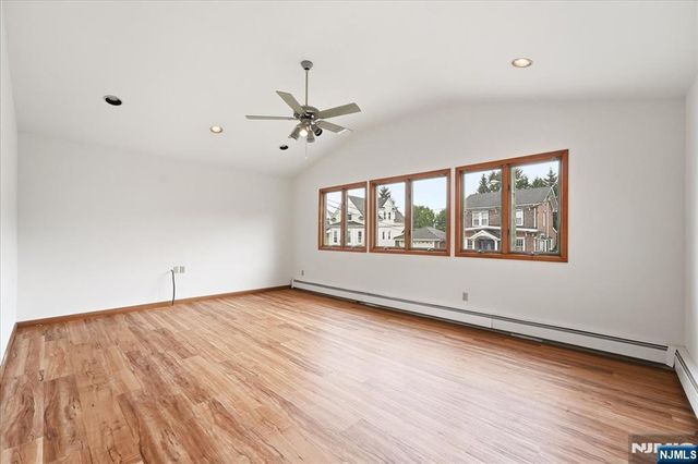 5 Lexington Avenue, Wallington, NJ 07057