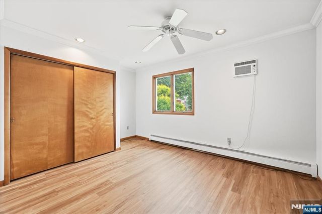 5 Lexington Avenue, Wallington, NJ 07057