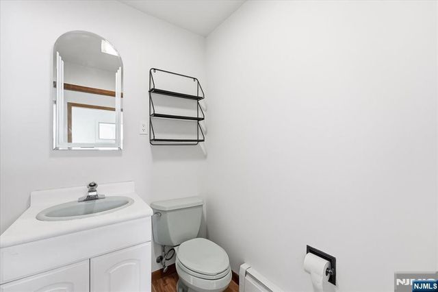 5 Lexington Avenue, Wallington, NJ 07057