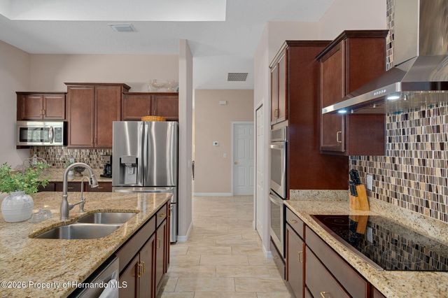 222 Suncoast Boulevard, Spring Hill, FL 34608