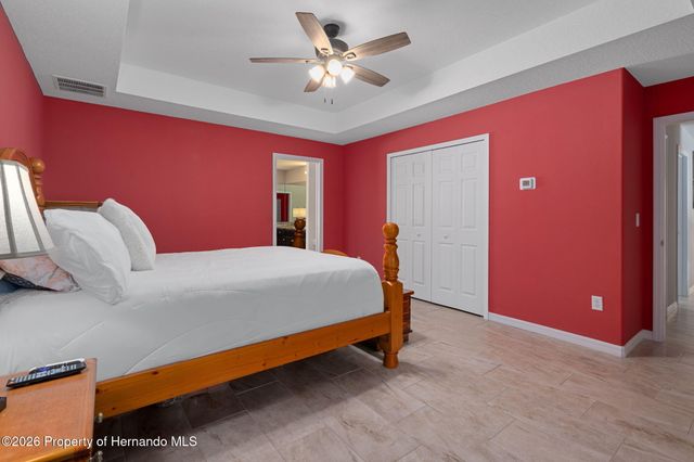 222 Suncoast Boulevard, Spring Hill, FL 34608