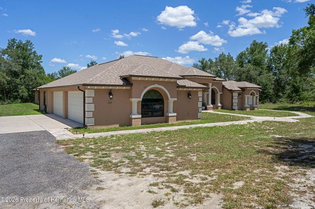 222 Suncoast Boulevard, Spring Hill, FL 34608