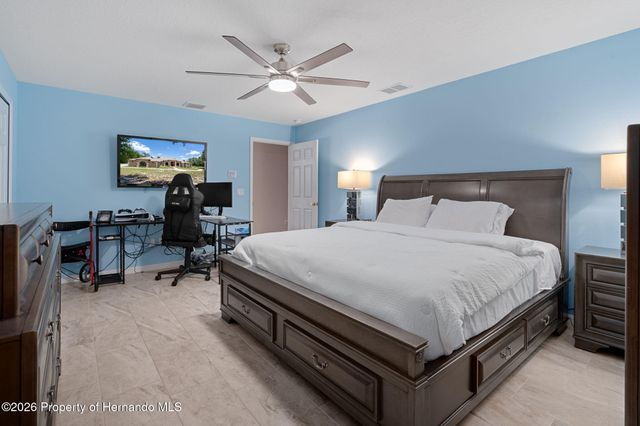 222 Suncoast Boulevard, Spring Hill, FL 34608
