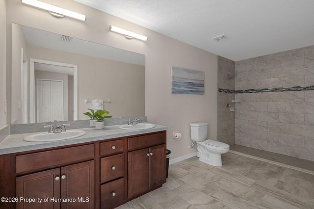 222 Suncoast Boulevard, Spring Hill, FL 34608