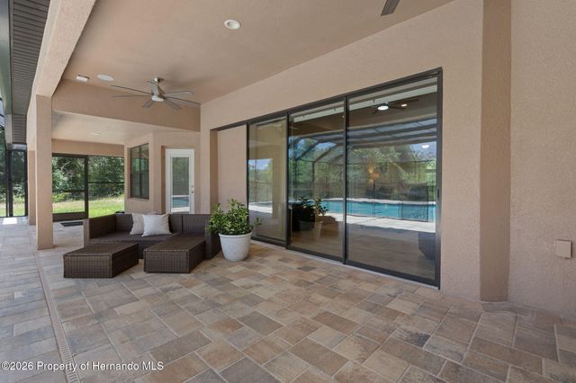222 Suncoast Boulevard, Spring Hill, FL 34608