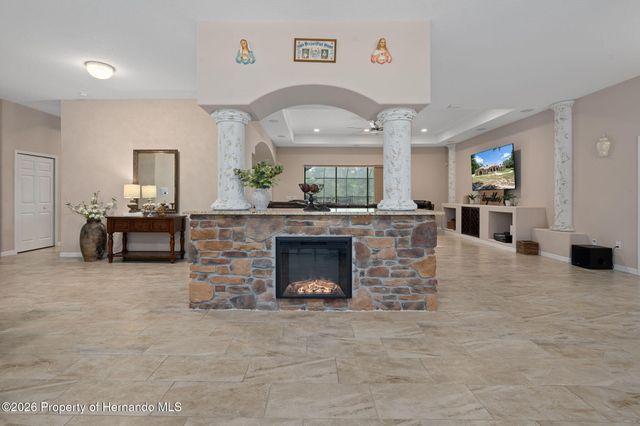 222 Suncoast Boulevard, Spring Hill, FL 34608