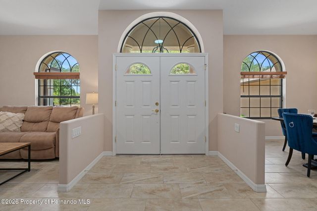 222 Suncoast Boulevard, Spring Hill, FL 34608