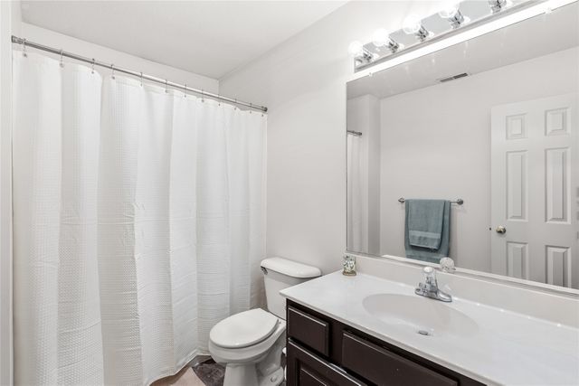 3704 SE Redbud Court, Ankeny, IA 50021