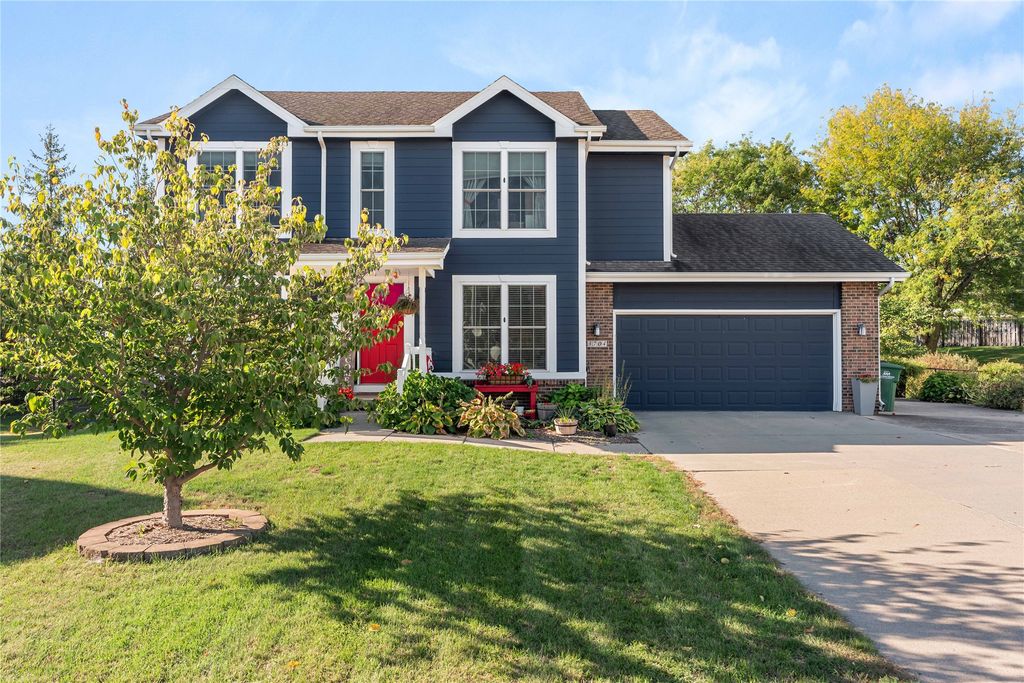 3704 SE Redbud Court, Ankeny, IA 50021