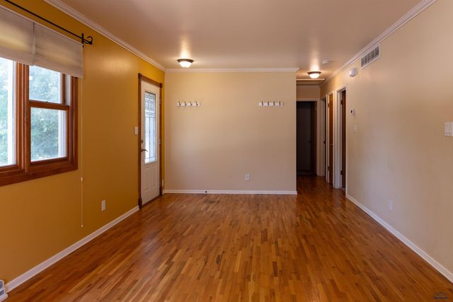 2611 LAWNDALE DR, Rapid City, SD 57702