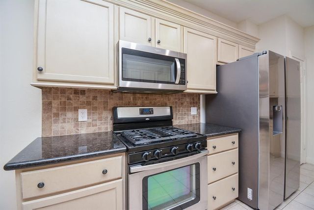 16407 N Eldridge Parkway C, Tomball, TX 77377